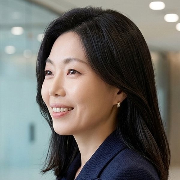 Jina Cheon, Founder and Managing Director